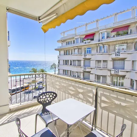 Promenade - Palatin & Sea